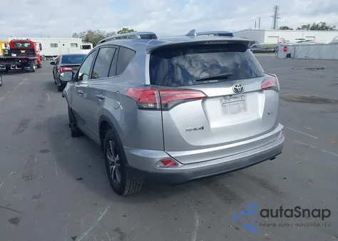 2016 Toyota Rav4 Xle z USA, uszkodzony, nr VIN 2T3WFREV0GW309927
